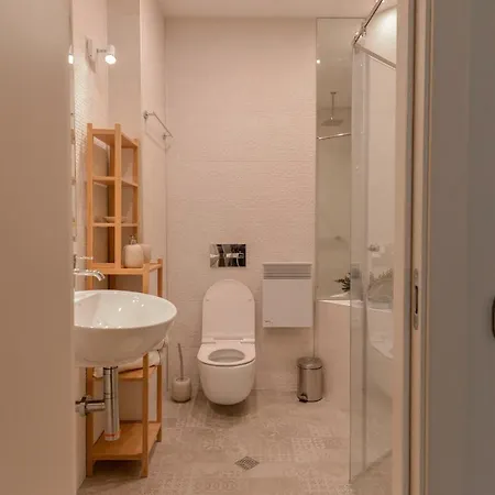 Dream - Premium One Bedroom On Ekzarh Yosif *
